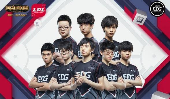 士在詹姆斯 士在詹姆斯