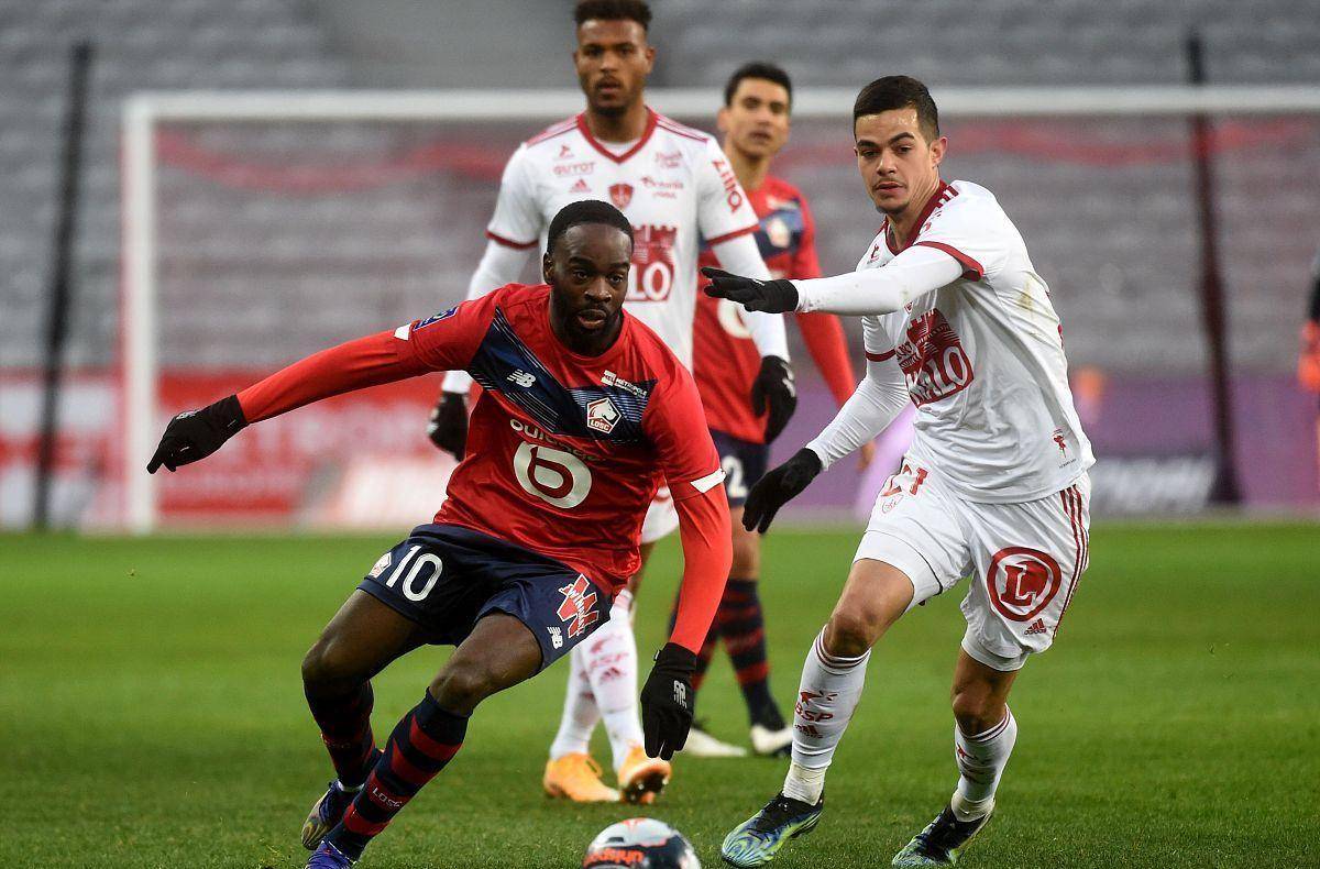 年轻球员进 年轻球员进