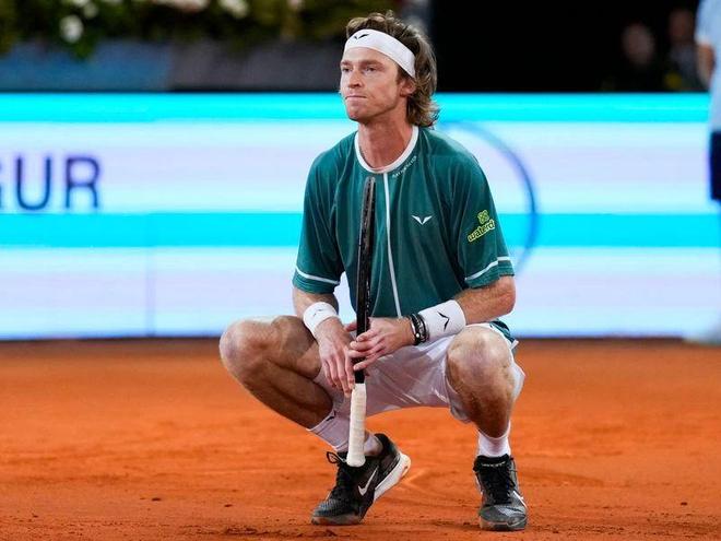 侧半空间 侧半空间